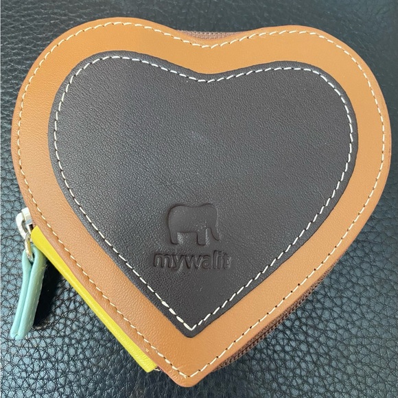 mywalit Accessories - Mywalit Heart Leather Coin Purse NWOT